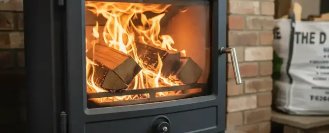 Why Kiln‑Dried Logs Are the Perfect Winter Fuel